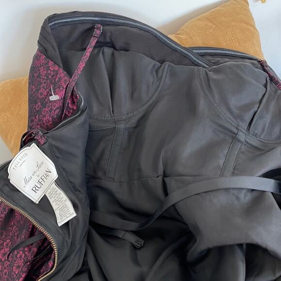 Mise En Scène By Ruffian Fall 2009 Jacquard Red/Black Floral Dress Size 4 - Picture 12 of 12